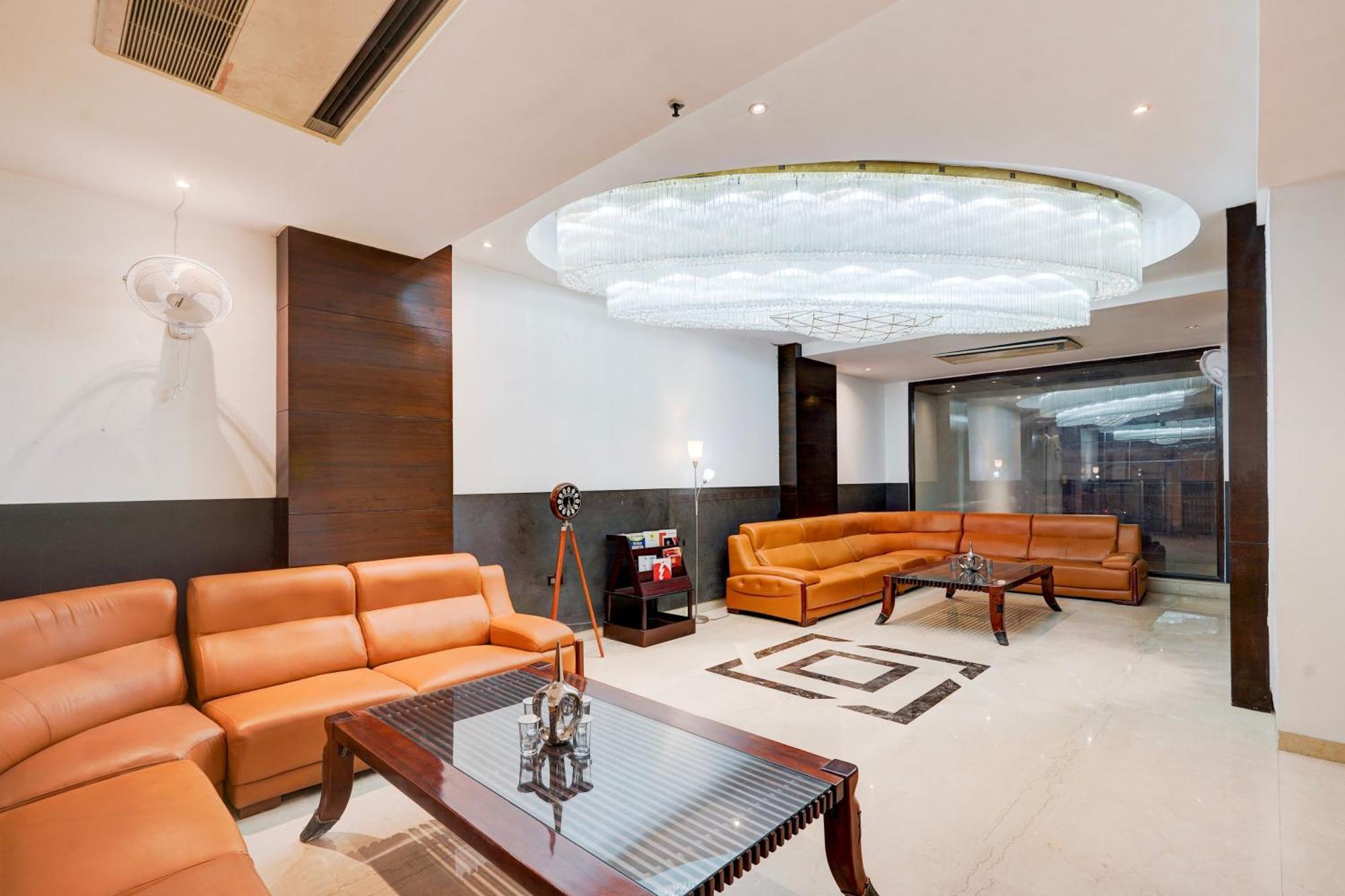 Townhouse Oak Agra Near Sultanganj Puliya Formerly Bb Grand Экстерьер фото