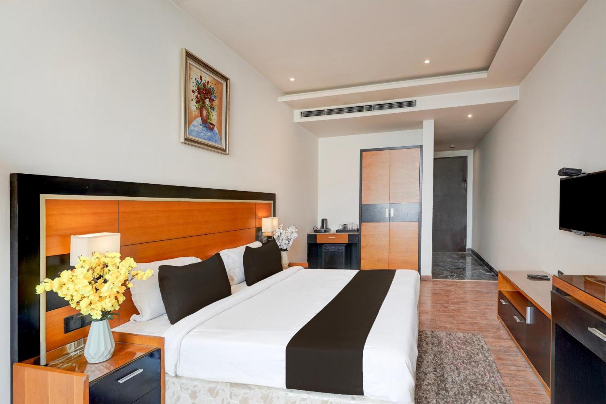 Townhouse Oak Agra Near Sultanganj Puliya Formerly Bb Grand Экстерьер фото